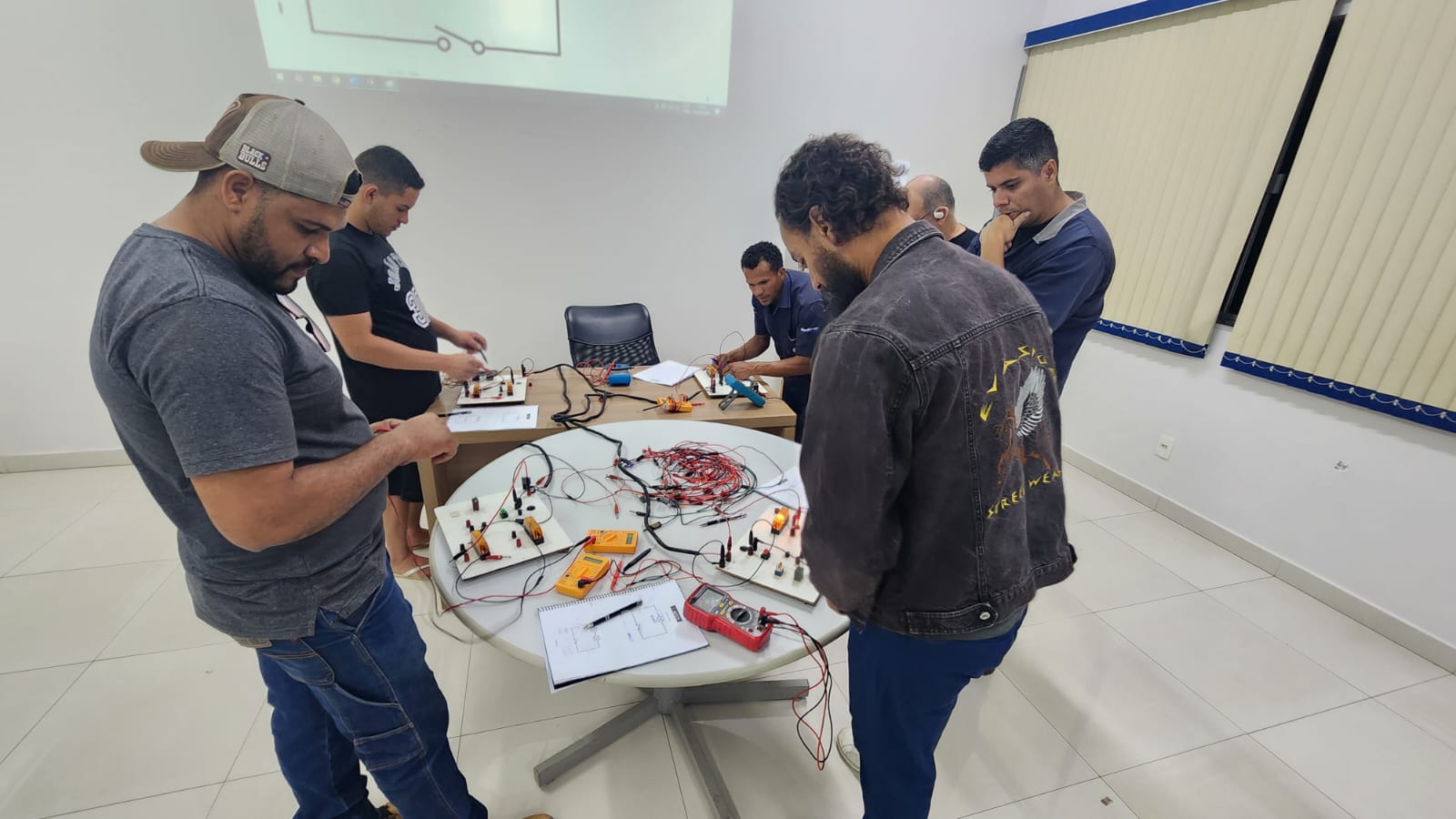 Turma da LP de Brito em aula
